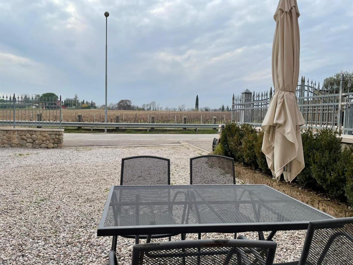 Garda Lake - Appartamenti Castelnuovo del Garda Exterior foto